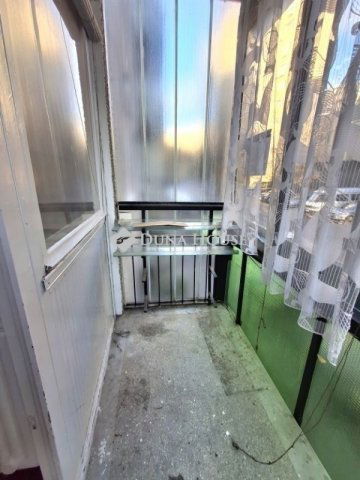 Eladó panellakás, Debrecenben 58.5 M Ft, 3 szobás