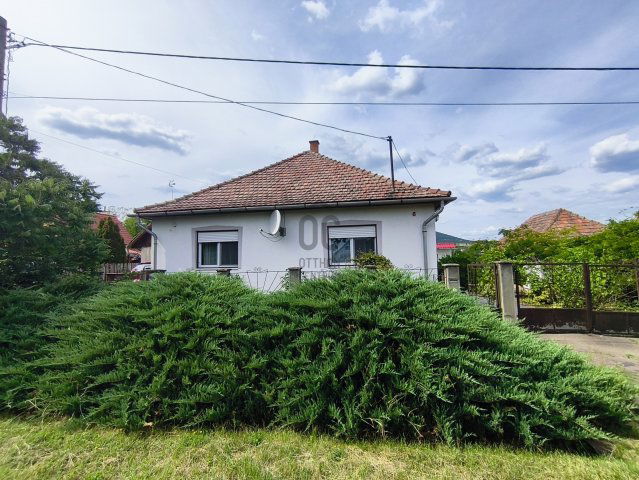Eladó családi ház, Domoszlón 34.9 M Ft, 3 szobás