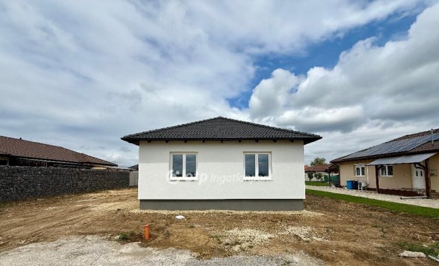 Eladó családi ház, Mályin 84 M Ft, 3 szobás