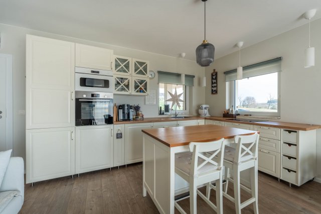 Eladó családi ház, Nadapon 174.9 M Ft, 3 szobás