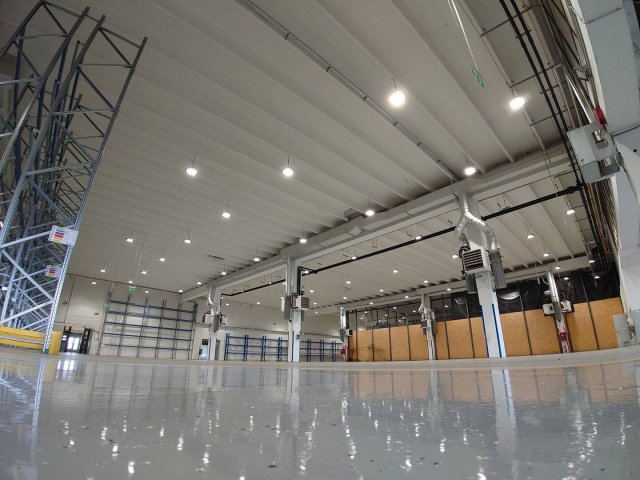 Kiadó ipari ingatlan, Győrött 3147 E Ft / hó