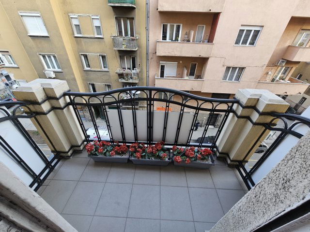 Eladó téglalakás, Budapesten, XIII. kerületben, Balzac utcában