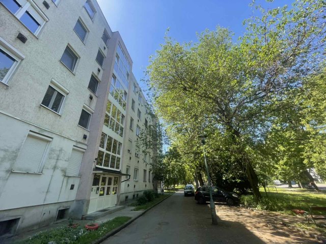 Eladó téglalakás, Miskolcon, Könyves Kálmán utcában 19.49 M Ft