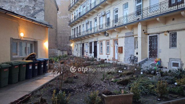 Eladó téglalakás, Budapesten, VII. kerületben 75 M Ft