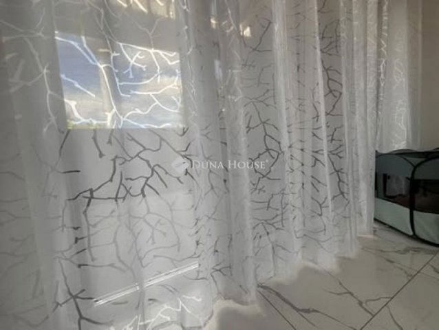 Eladó családi ház, Alsónémediben 129 M Ft, 4 szobás