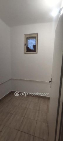 Eladó családi ház, Kunszentmártonban 21.99 M Ft, 3 szobás
