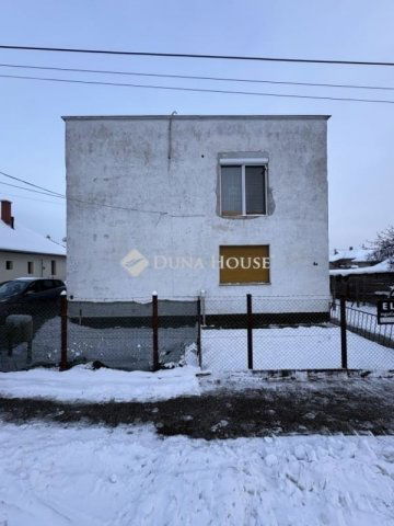 Eladó családi ház, Gyálon 59.9 M Ft, 2 szobás