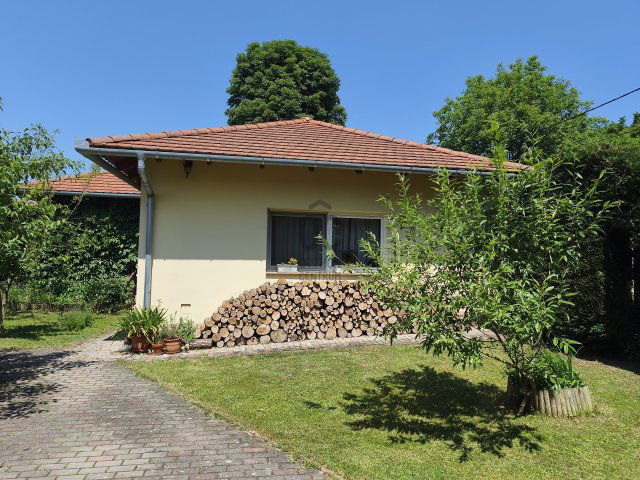 Eladó családi ház, Szendehelyen 74.9 M Ft, 3 szobás