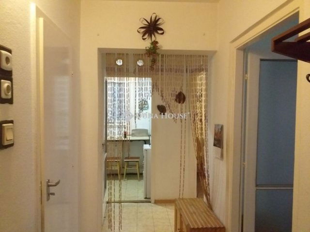 Eladó panellakás, Budapesten, III. kerületben 65.9 M Ft, 2 szobás