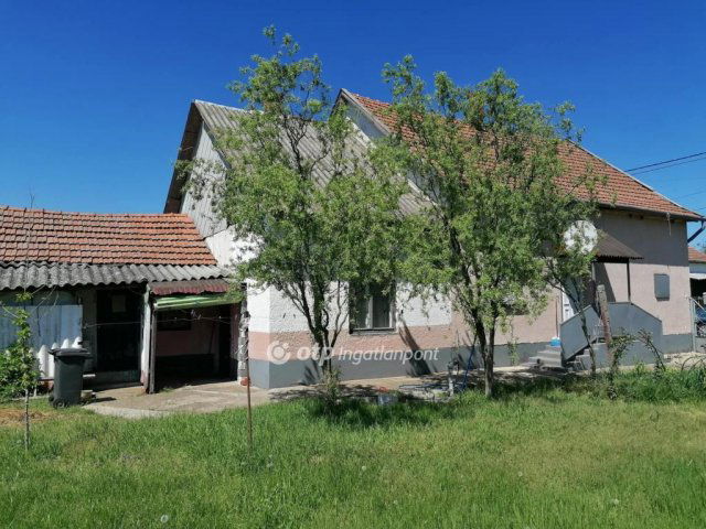 Eladó családi ház, Nagyivánon 8.5 M Ft, 2 szobás
