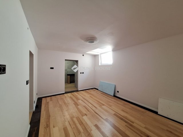 Eladó téglalakás, Budapesten, II. kerületben 70 M Ft, 2 szobás
