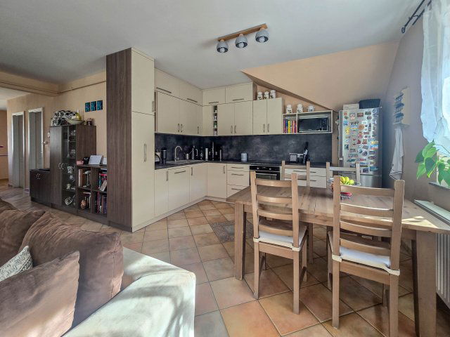 Eladó téglalakás, Sopronban 109.3 M Ft, 3 szobás