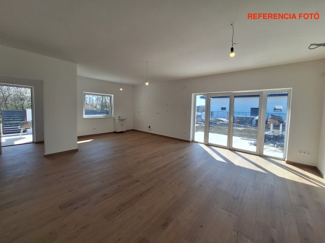 Eladó családi ház, Érden 129.99 M Ft, 5 szobás