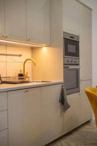 Eladó téglalakás, Budapesten, VI. kerületben, Nagymező utcában