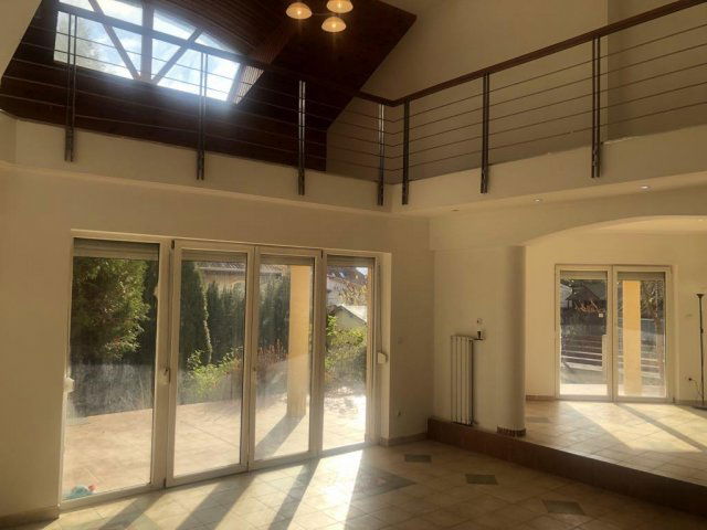 Eladó családi ház, Budapesten, XVIII. kerületben 260 M Ft