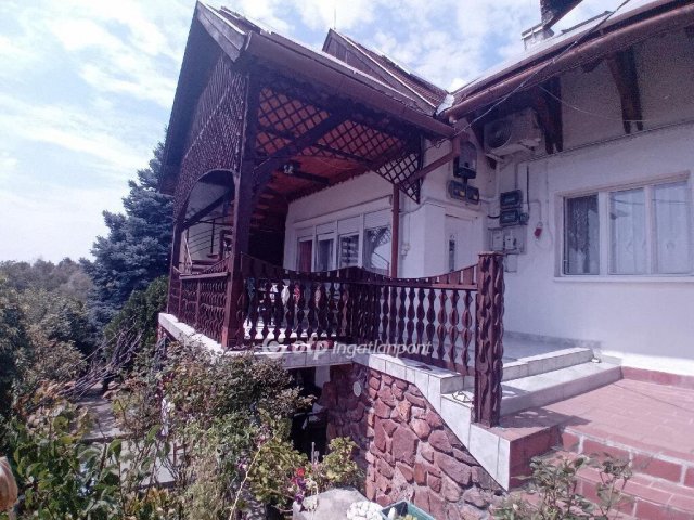 Eladó családi ház, Badacsonytomajon 149.99 M Ft, 5+2 szobás