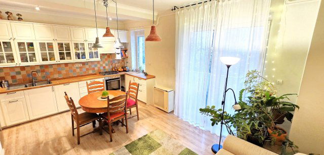 Eladó téglalakás, Budapesten, XII. kerületben 159 M Ft, 4 szobás