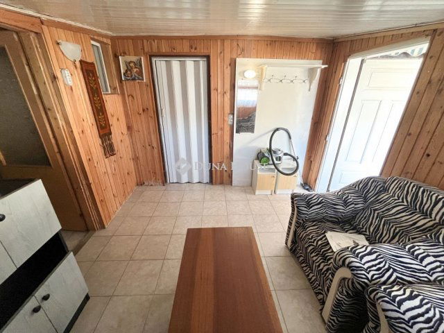 Eladó családi ház, Szigethalmon 59.8 M Ft, 2 szobás