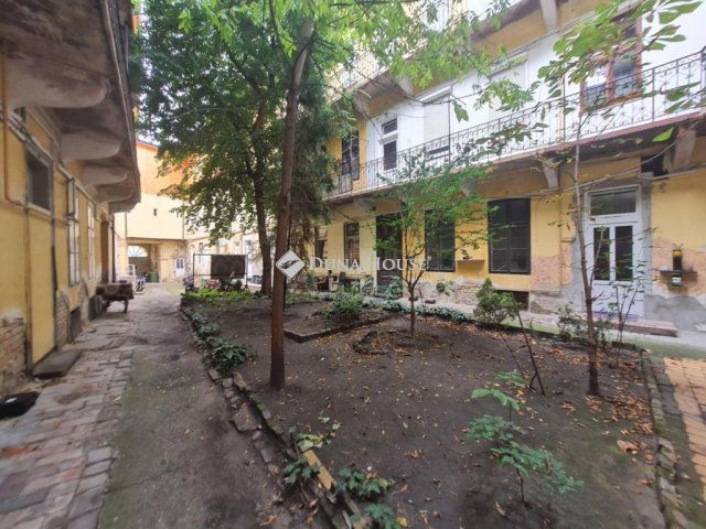Eladó téglalakás, Budapesten, VIII. kerületben 22.9 M Ft