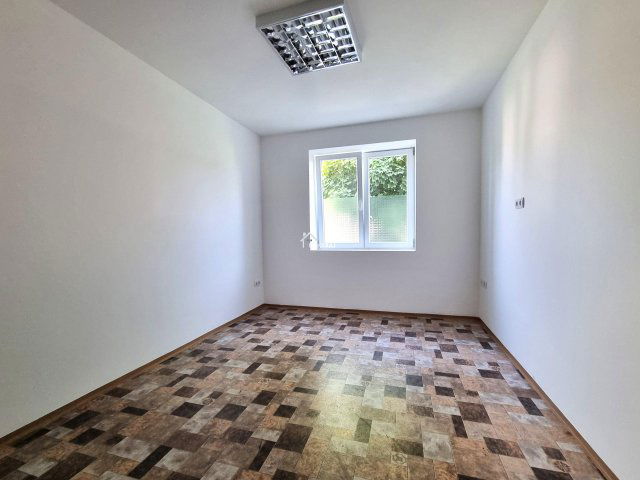 Eladó családi ház, Rajkán 55.752 M Ft, 2+1 szobás