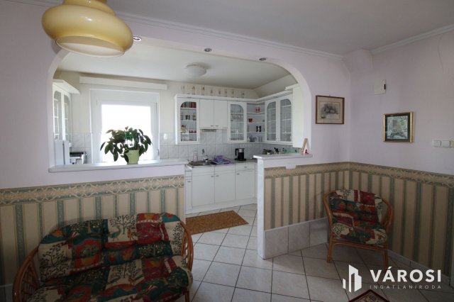 Kiadó téglalakás, albérlet, Alsóörsön 550 E Ft / hó