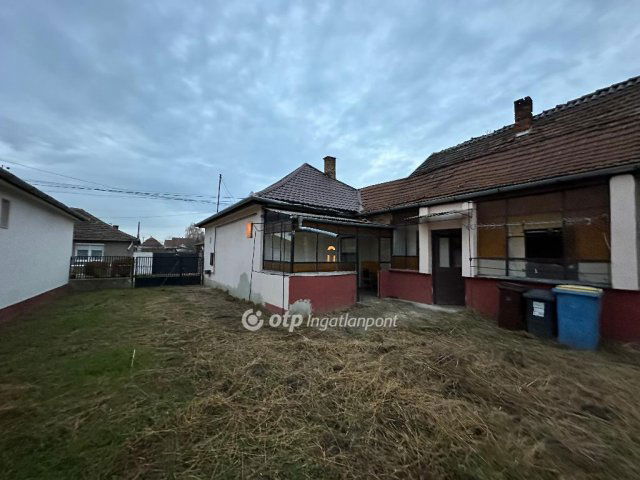 Eladó családi ház, Mátészalkán 24.99 M Ft, 2 szobás