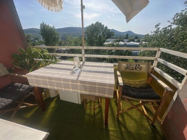 Eladó téglalakás, Budapesten, III. kerületben 63.5 M Ft