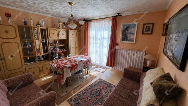Eladó családi ház, Miskolcon 99.5 M Ft, 12 szobás