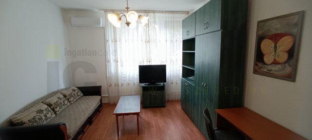 Kiadó téglalakás, albérlet, Szegeden, Bécsi körúton, 2 szobás