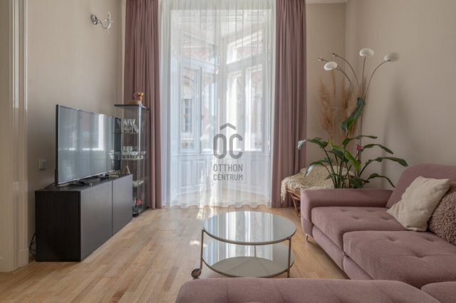 Eladó téglalakás, Budapesten, V. kerületben 199.9 M Ft, 3 szobás