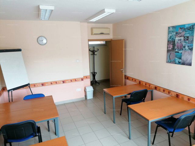 Kiadó iroda, Miskolcon 700 E Ft / hó, 4 szobás