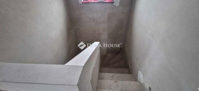 Eladó családi ház, Szegeden 231.874 M Ft, 5 szobás