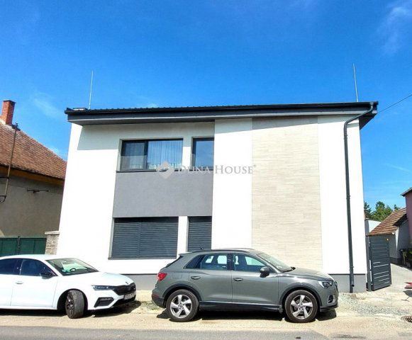 Eladó téglalakás, Sárváron 39.9 M Ft, 2 szobás