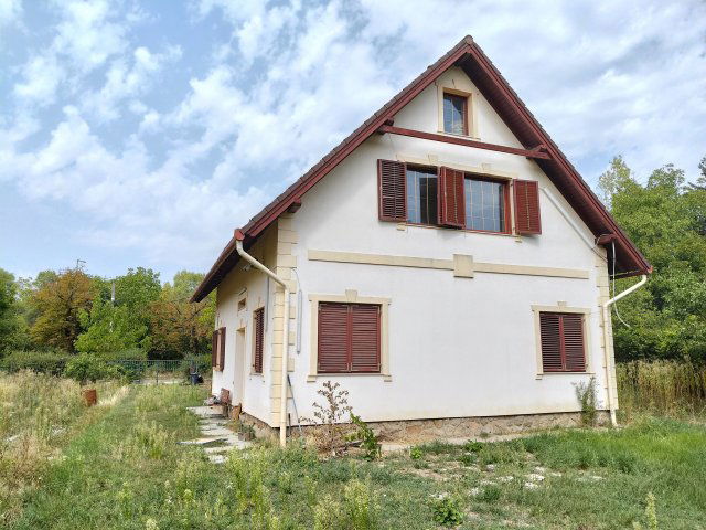 Eladó családi ház, Budapesten, XI. kerületben, Kőérberki úton