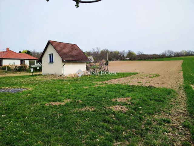 Eladó telek, Pannonhalmán 53 M Ft / költözzbe.hu