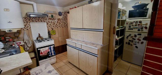 Eladó családi ház, Cegléden 44 M Ft, 3 szobás