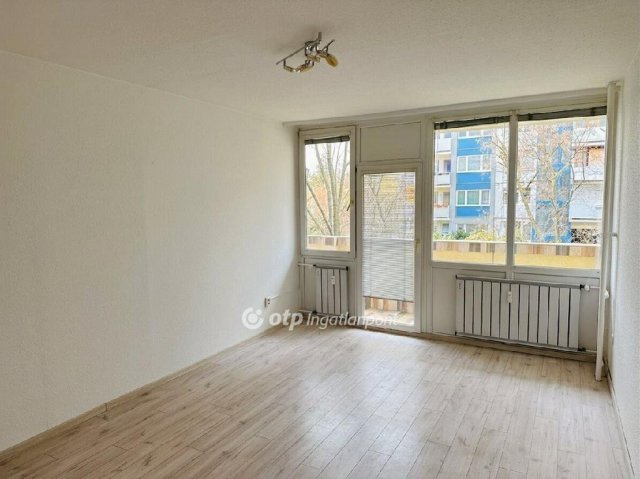 Eladó téglalakás, Budapesten, XIV. kerületben 100 M Ft, 3 szobás