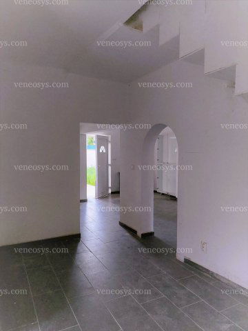 Eladó családi ház, Szigetszentmiklóson 79 M Ft, 6+1 szobás
