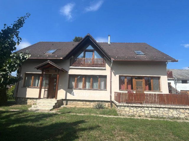 Eladó családi ház, Szederkényen 89 M Ft, 8+1 szobás