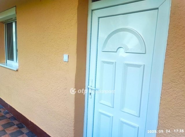 Eladó téglalakás, Kecskeméten 29.9 M Ft, 2 szobás