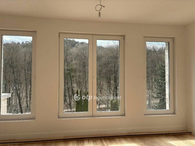 Eladó téglalakás, Budapesten, II. kerületben 147 M Ft, 3 szobás