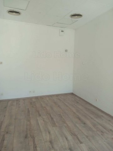 Eladó üzlethelyiség, Székesfehérvárott 20.6 M Ft, 1 szobás