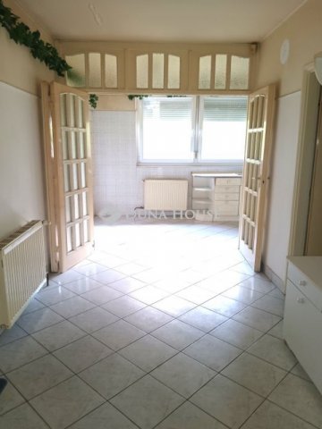 Kiadó téglalakás, albérlet, Debrecenben 250 E Ft / hó, 5 szobás