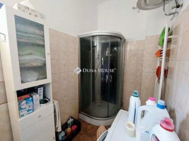 Eladó családi ház, Budapesten, XX. kerületben 105 M Ft, 2 szobás