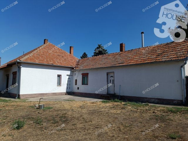 Eladó családi ház, Kunszálláson 39.9 M Ft, 3 szobás