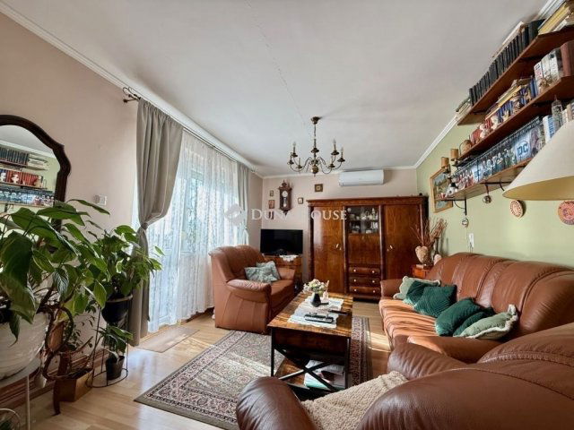 Eladó téglalakás, Balatonfüreden 79 M Ft, 3 szobás