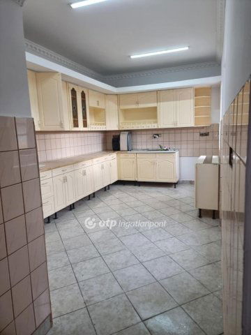 Eladó családi ház, Dabronyon 35.99 M Ft, 3+1 szobás