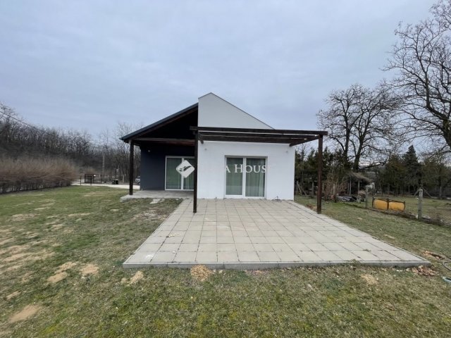 Eladó családi ház, Őrbottyánban 189.9 M Ft, 3 szobás