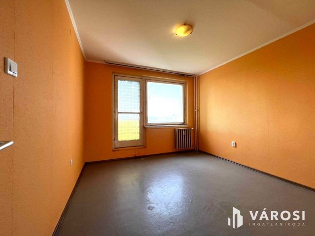 Eladó panellakás, Békéscsabán 25.99 M Ft, 2 szobás