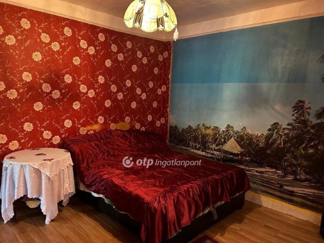 Eladó családi ház, Nyírlugoson 18 M Ft, 3+1 szobás